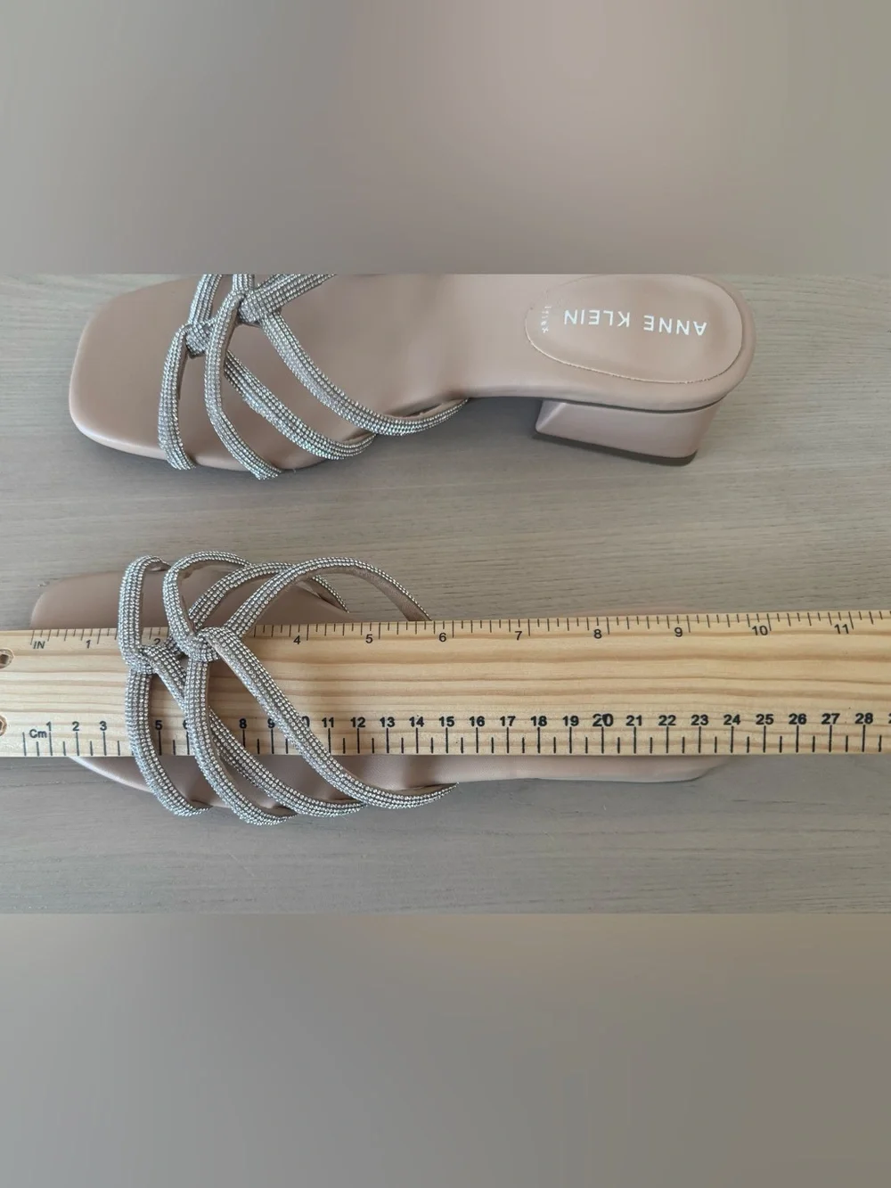 Anne Klein Nikole Beige Block Heel Sandals / Size 9 NWOB